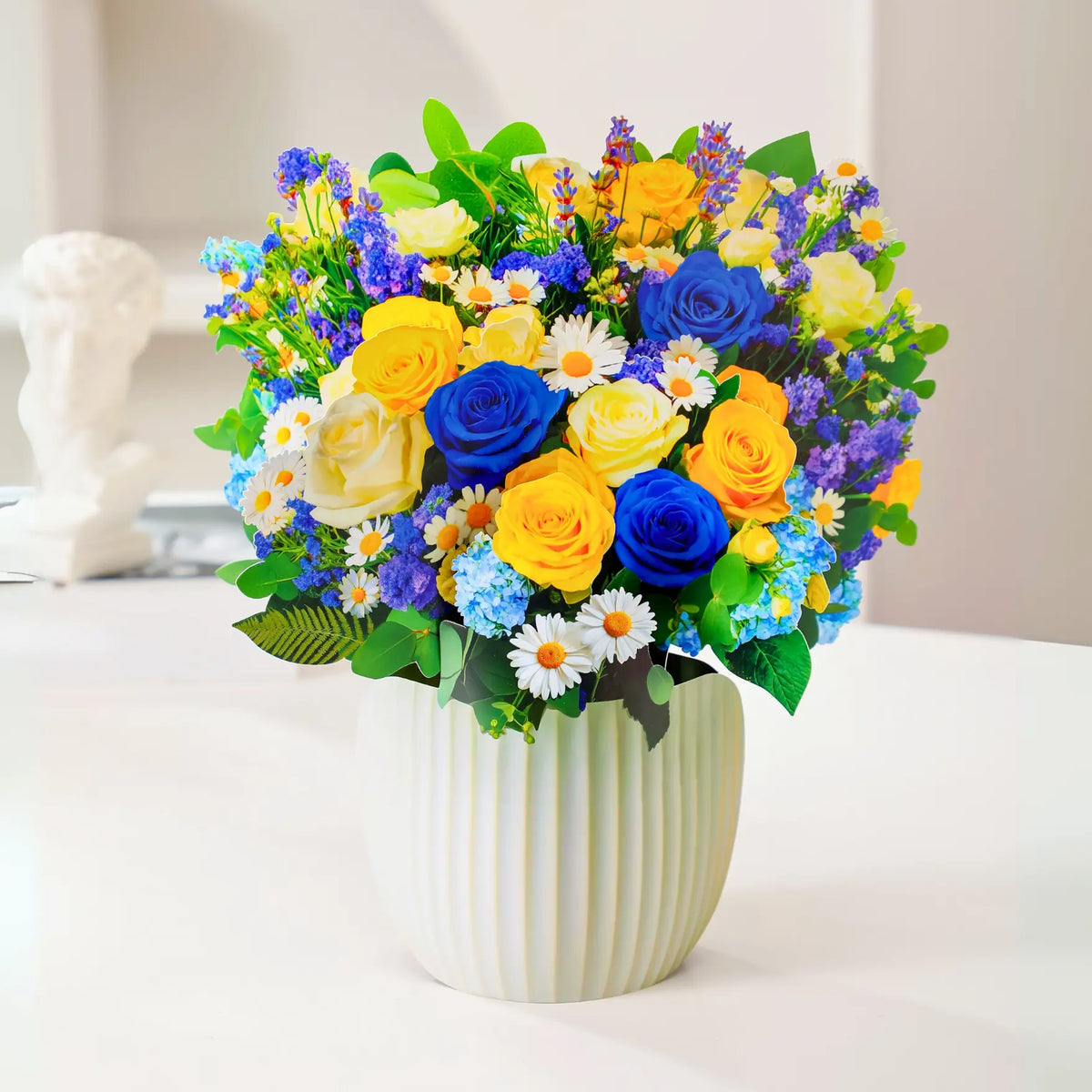 Cerulean-Dream-paper-pop-up-bouquet-of-blue-and-gold-roses-—-PetalPal